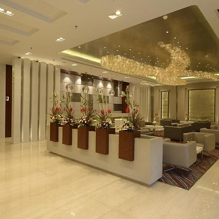 Genesis Hotel Near Mumbai Airport Buitenkant foto