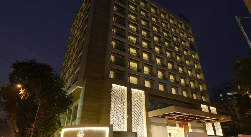 Genesis Hotel Near Mumbai Airport Buitenkant foto