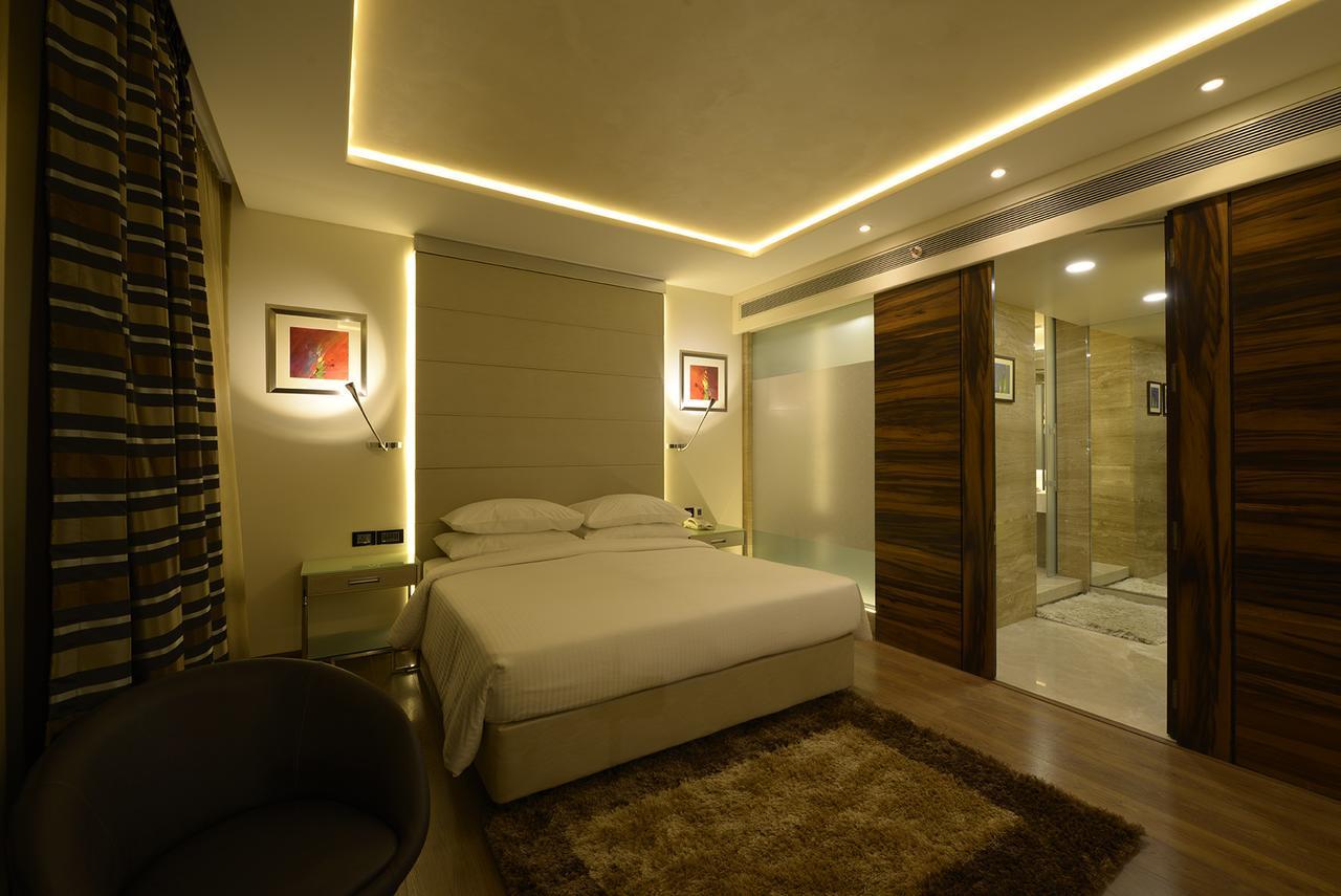 Genesis Hotel Near Mumbai Airport Buitenkant foto