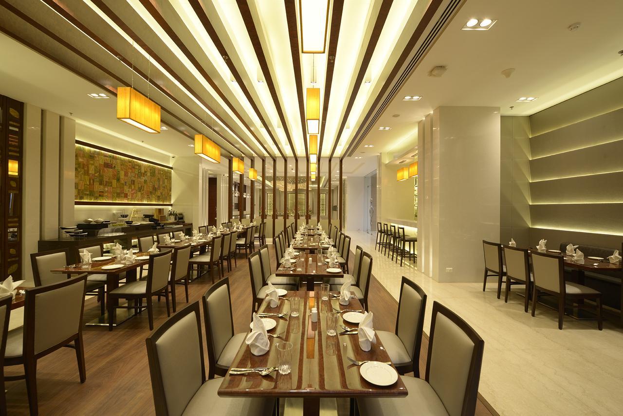 Genesis Hotel Near Mumbai Airport Buitenkant foto